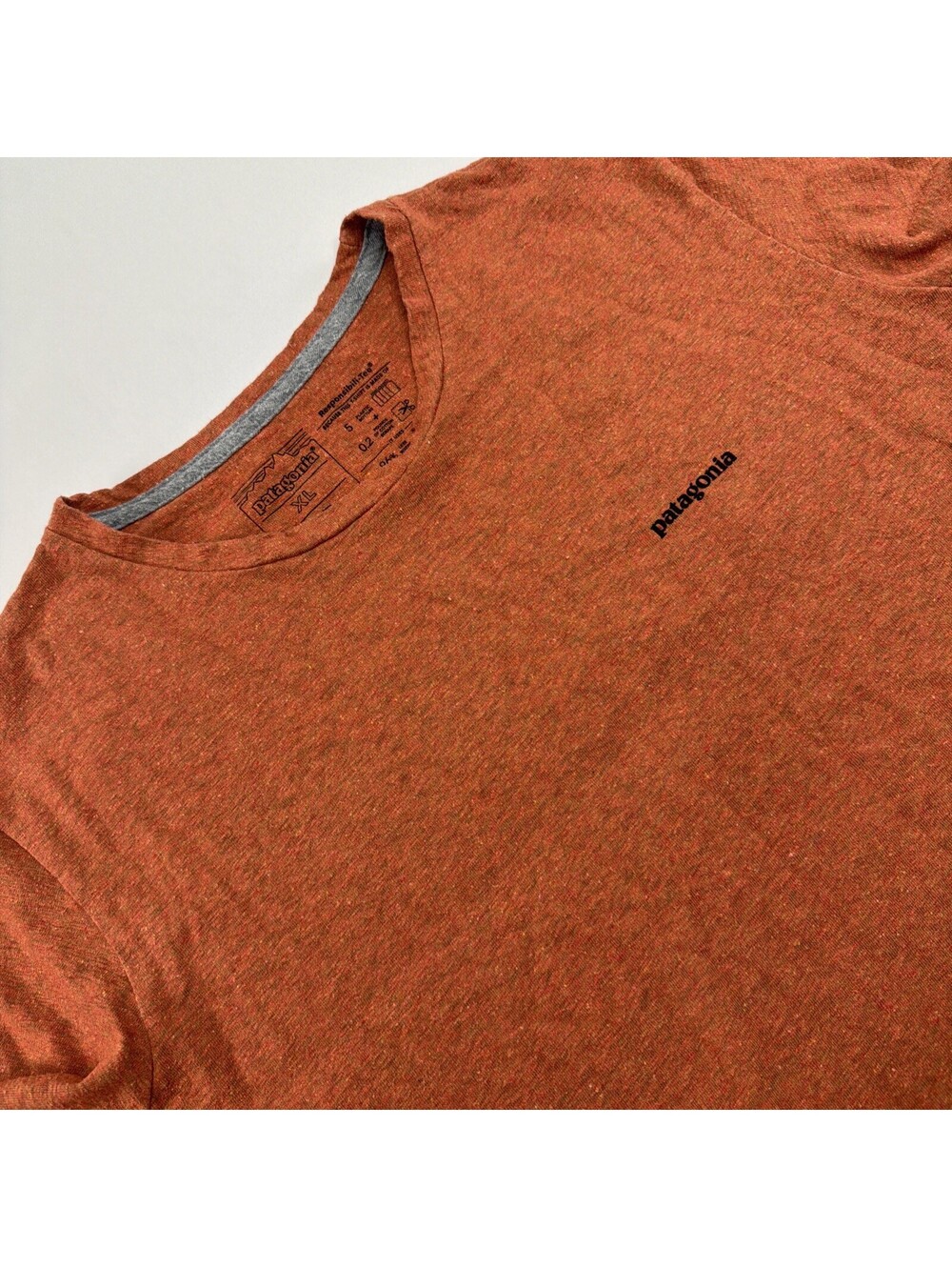 Patagonia Women's P-6 Logo Responsibili-Tee Orange Size XL STY37567